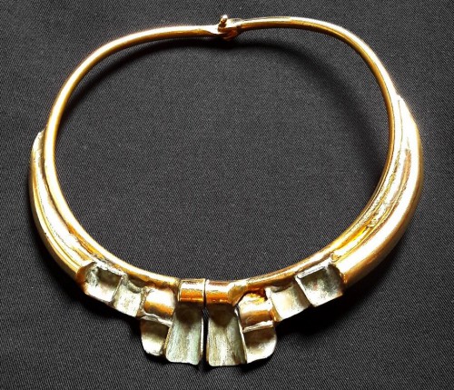 Колье дизайнерское Szendy S30V